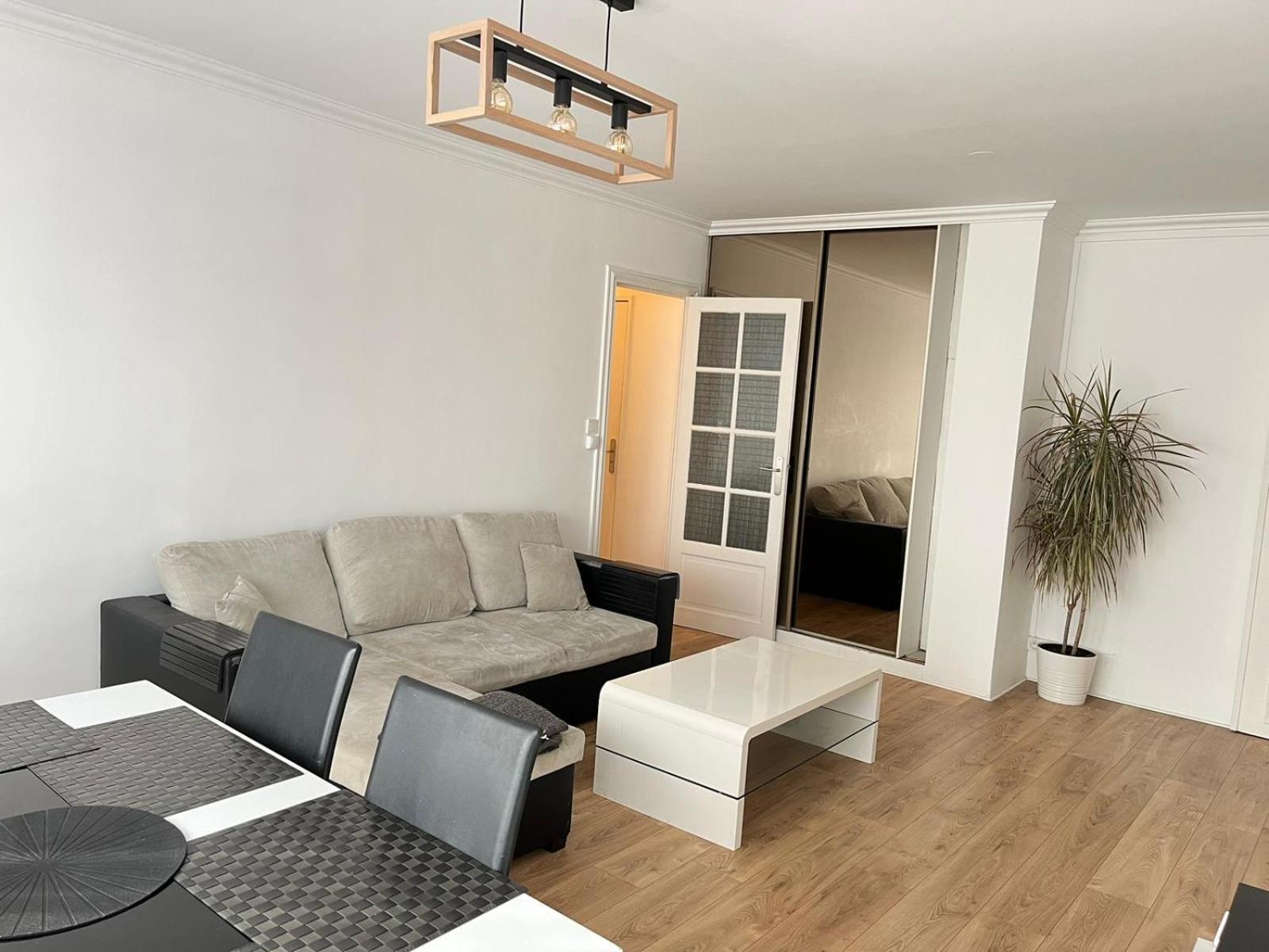 Elegant 3 Pieces Proche Paris La Defense Apartment Безон Екстериор снимка