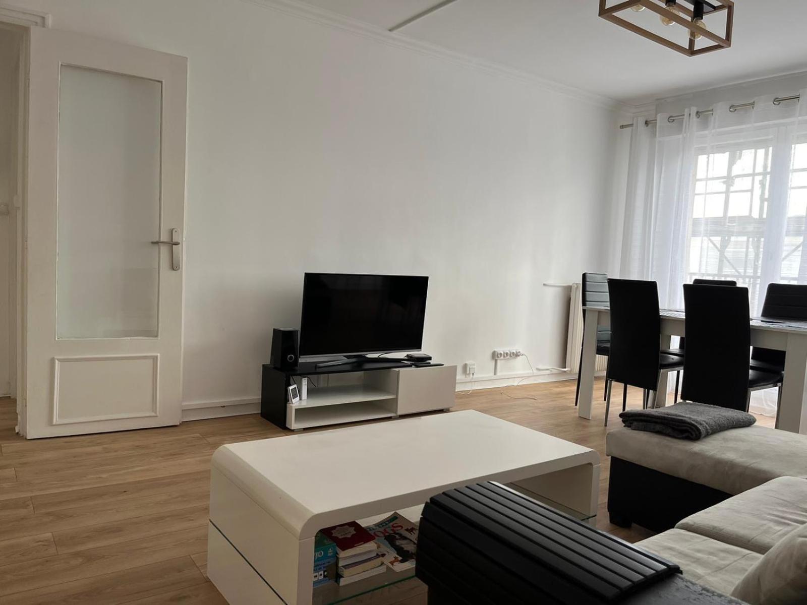 Elegant 3 Pieces Proche Paris La Defense Apartment Безон Екстериор снимка