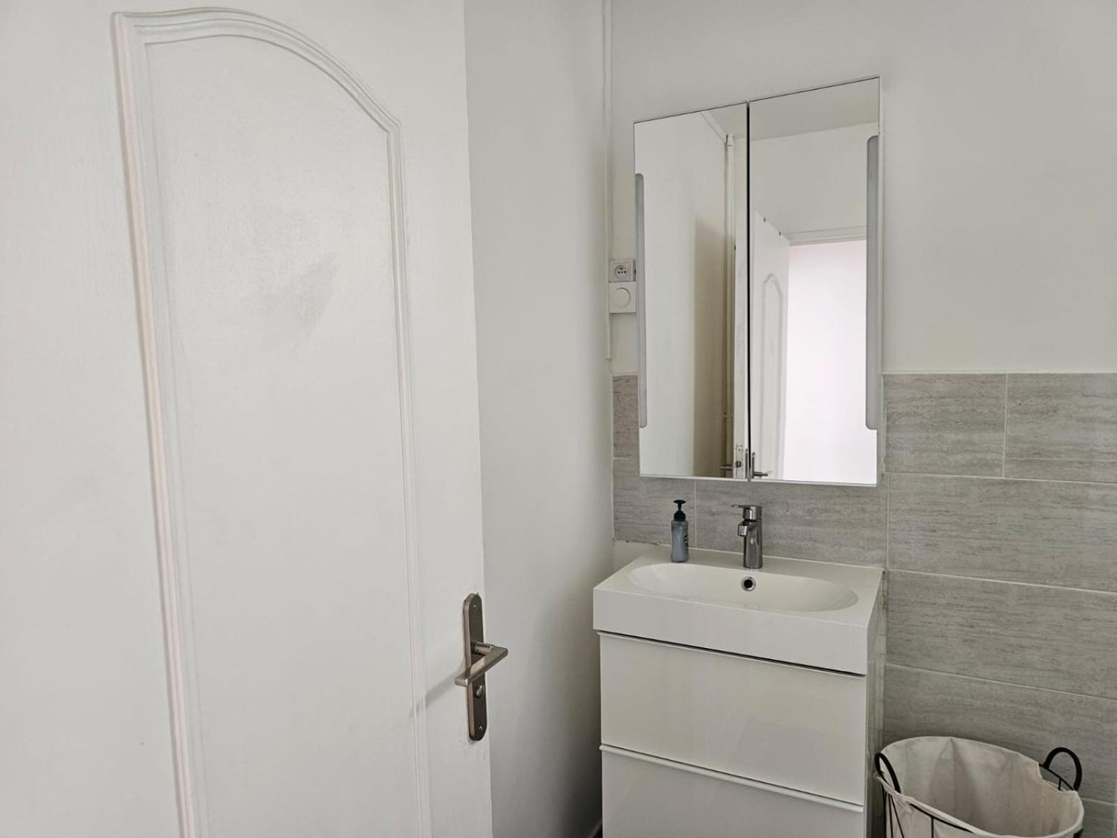Elegant 3 Pieces Proche Paris La Defense Apartment Безон Екстериор снимка