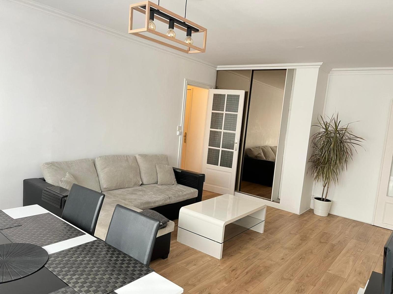 Elegant 3 Pieces Proche Paris La Defense Apartment Безон Екстериор снимка